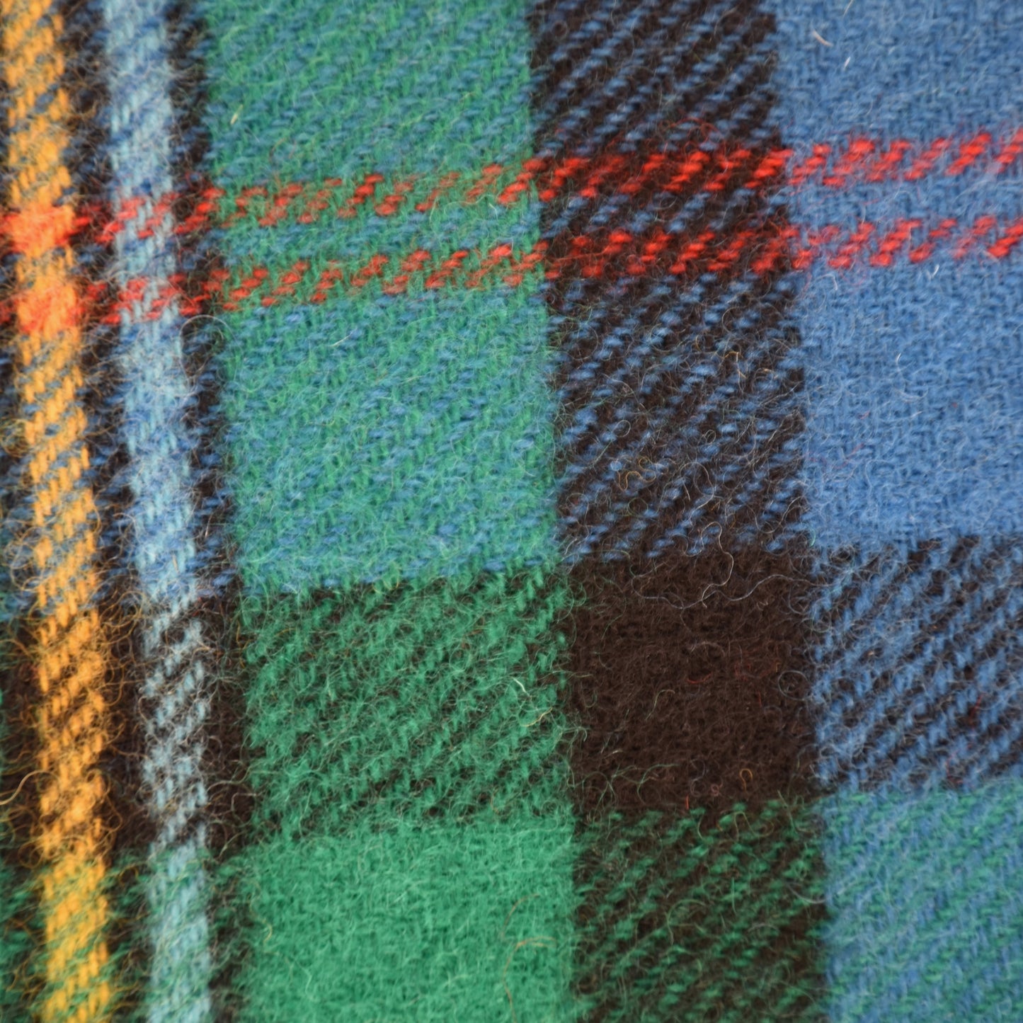 Hallensteins Tartan Travel Rug